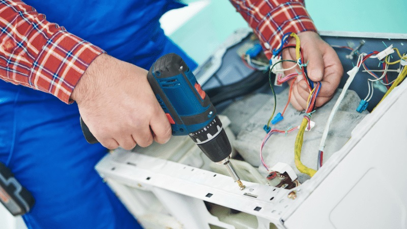 Bergama Daikin Daikin çamaşır makinesi kart tamiri – Su almama arızası orijinal parça ile giderildi. - Teknik servis örneği